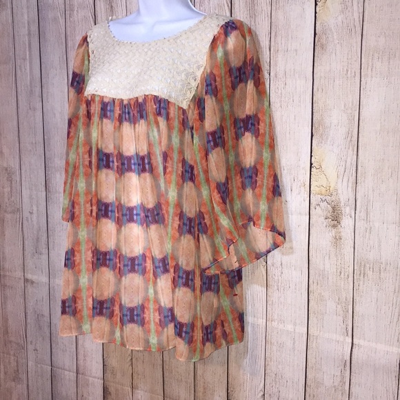 NewDirections Top - Picture 3 of 6